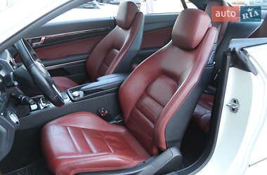 Купе Mercedes-Benz E-Class 2011 в 