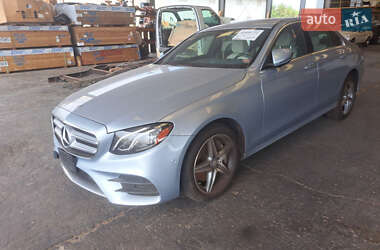 Седан Mercedes-Benz E-Class 2016 в 