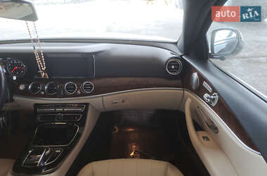 Седан Mercedes-Benz E-Class 2016 в 
