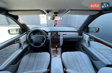 Седан Mercedes-Benz E-Class 1998 в 
