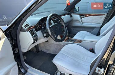 Седан Mercedes-Benz E-Class 1998 в 