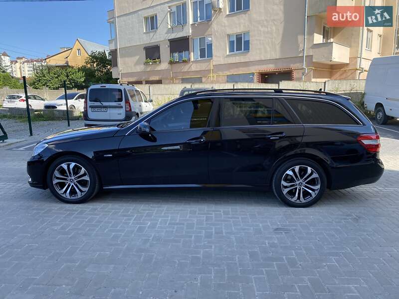 Універсал Mercedes-Benz E-Class 2011 в Івано-Франківську