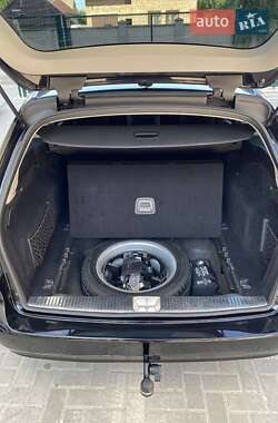 Універсал Mercedes-Benz E-Class 2011 в 