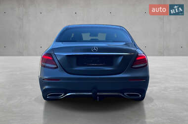 Седан Mercedes-Benz E-Class 2017 в 