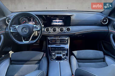 Седан Mercedes-Benz E-Class 2017 в 