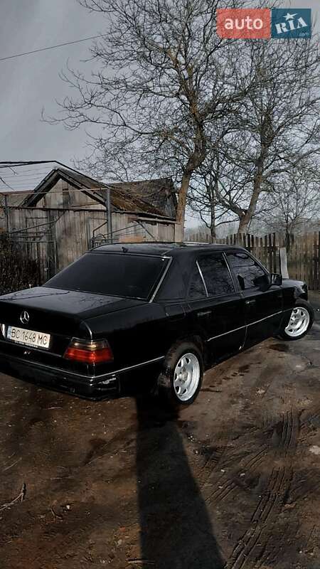 Седан Mercedes-Benz E-Class 1990 в Золочеві фото 2 Седан Mercedes-Benz E-Class 1990 в Золочеві