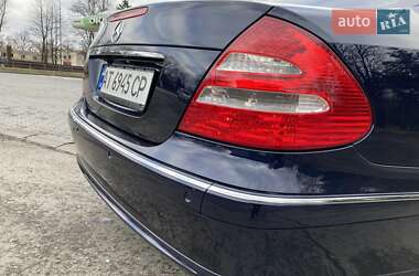 Седан Mercedes-Benz E-Class 2002 в 