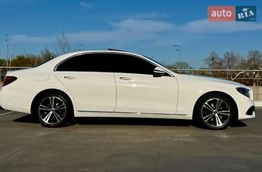 Седан Mercedes-Benz E-Class 2019 в 
