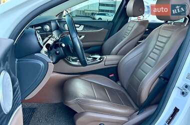 Седан Mercedes-Benz E-Class 2019 в 