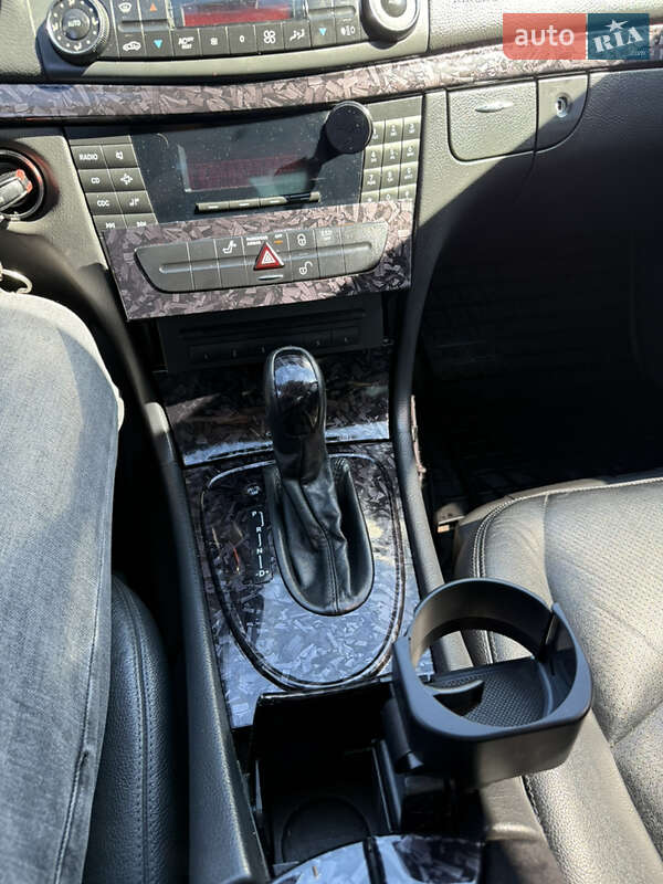 Седан Mercedes-Benz E-Class 2003 в Камне-Каширском