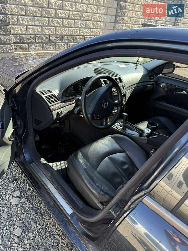Седан Mercedes-Benz E-Class 2003 в Камне-Каширском