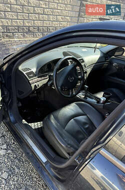 Седан Mercedes-Benz E-Class 2003 в 