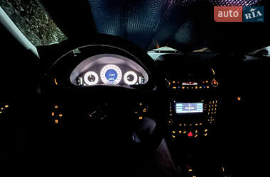 Седан Mercedes-Benz E-Class 2003 в 