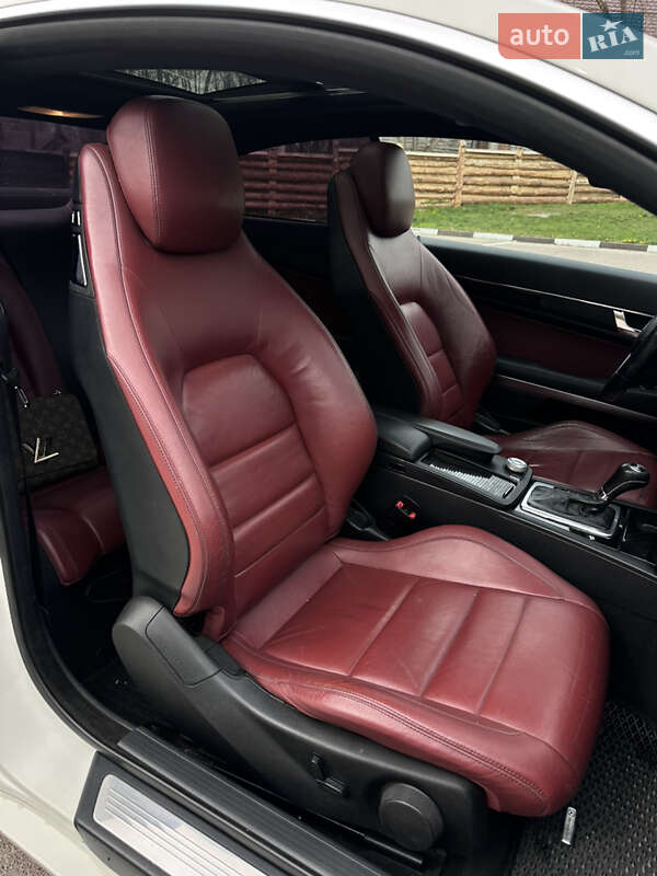 Купе Mercedes-Benz E-Class 2011 в Ровно фото 6 Купе Mercedes-Benz E-Class 2011 в Ровно