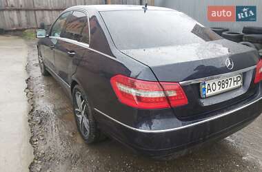 Седан Mercedes-Benz E-Class 2009 в 
