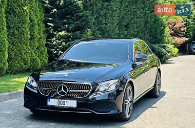 Седан Mercedes-Benz E-Class 2017 в 