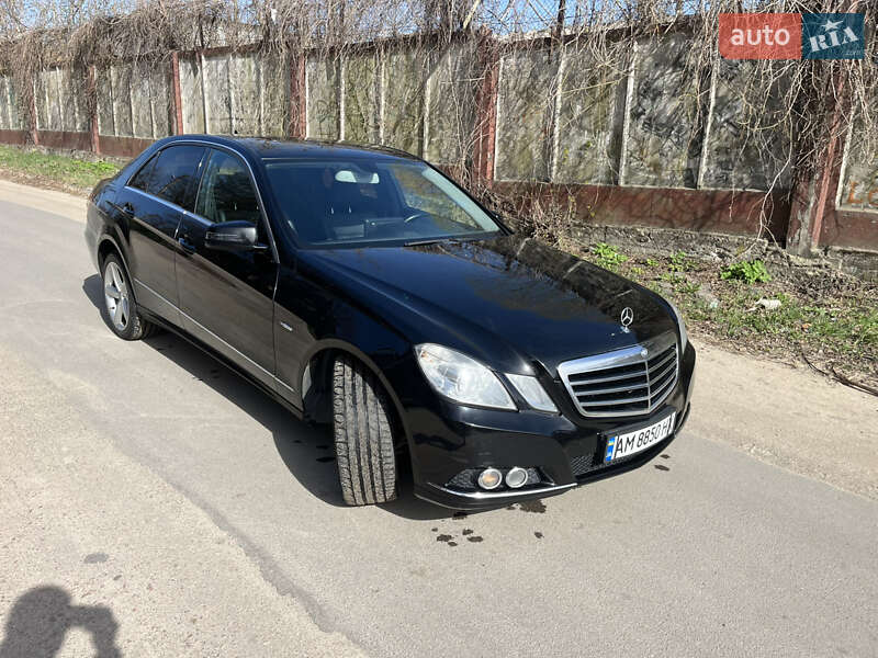 Mercedes-Benz E-Class 2010