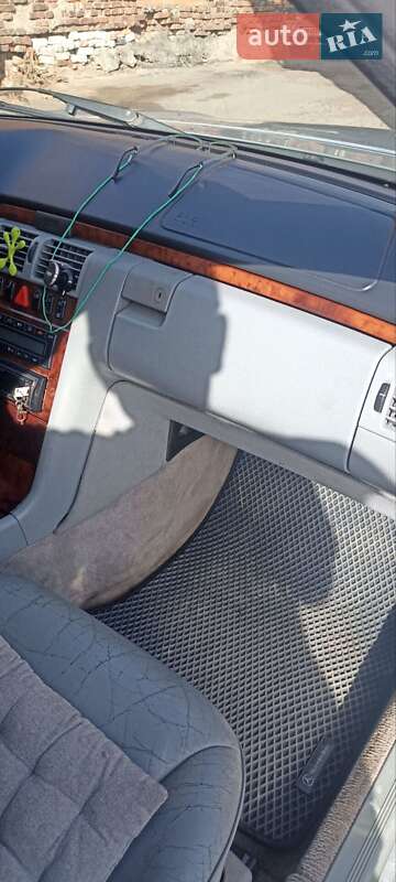 Седан Mercedes-Benz E-Class 1998 в Житомирі фото 15 Седан Mercedes-Benz E-Class 1998 в Житомирі