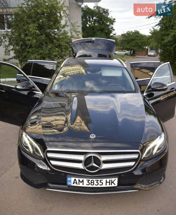 Універсал Mercedes-Benz E-Class 2017 в Житомирі