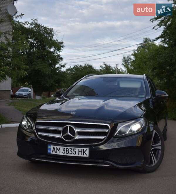 Універсал Mercedes-Benz E-Class 2017 в Житомирі