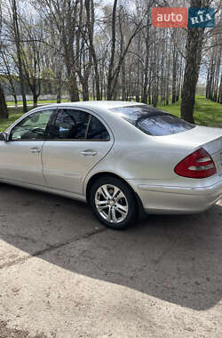 Седан Mercedes-Benz E-Class 2004 в 