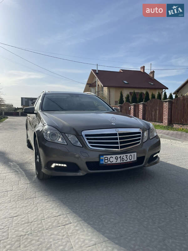 Mercedes-Benz E-Class 2010