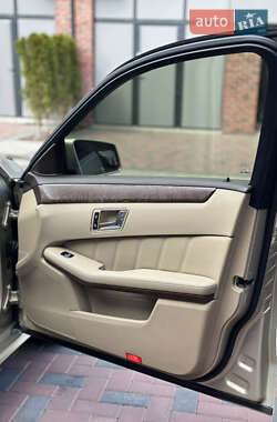Седан Mercedes-Benz E-Class 2010 в 