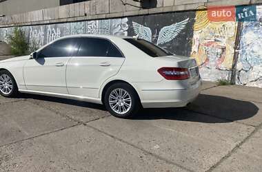 Седан Mercedes-Benz E-Class 2010 в Запорожье