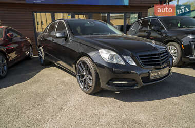 Седан Mercedes-Benz E-Class 2010 в 