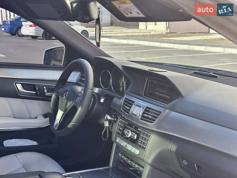 Седан Mercedes-Benz E-Class 2013 в Умані