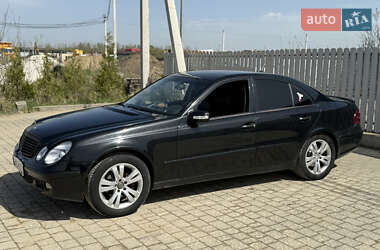 Седан Mercedes-Benz E-Class 2003 в 