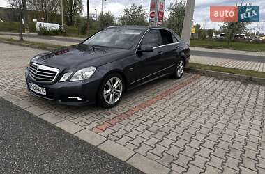 Mercedes-Benz E-Class 2010 Mercedes-Benz E-Class 2010