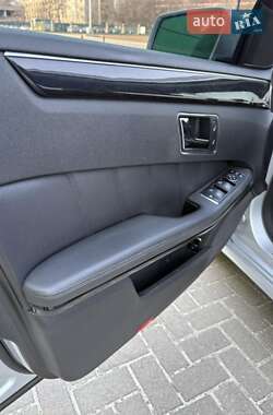Седан Mercedes-Benz E-Class 2009 в 