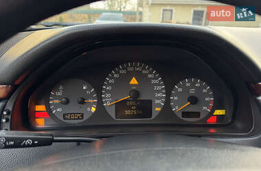 Седан Mercedes-Benz E-Class 2001 в 