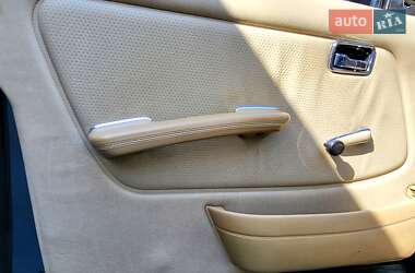 Седан Mercedes-Benz E-Class 1980 в 