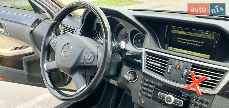 Седан Mercedes-Benz E-Class 2011 в Києві