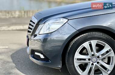Седан Mercedes-Benz E-Class 2010 в 