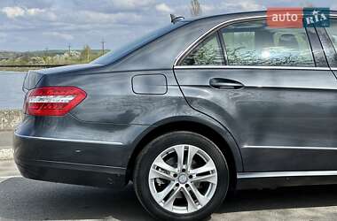 Седан Mercedes-Benz E-Class 2010 в 