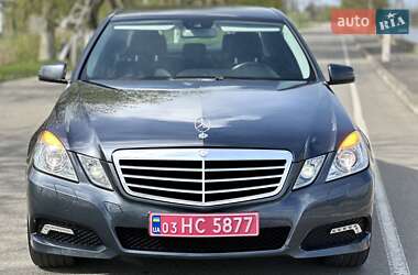 Седан Mercedes-Benz E-Class 2010 в 