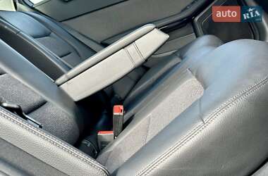 Седан Mercedes-Benz E-Class 2010 в 