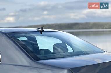 Седан Mercedes-Benz E-Class 2010 в 