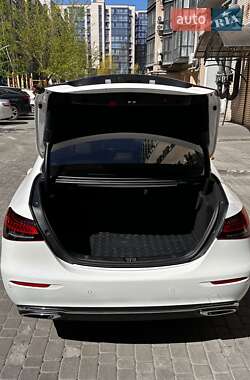 Седан Mercedes-Benz E-Class 2020 в 