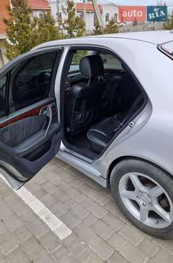 Седан Mercedes-Benz E-Class 2000 в 