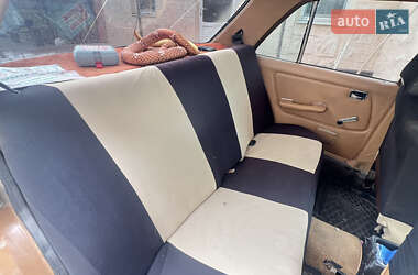 Седан Mercedes-Benz E-Class 1980 в 