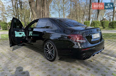 Седан Mercedes-Benz E-Class 2016 в 