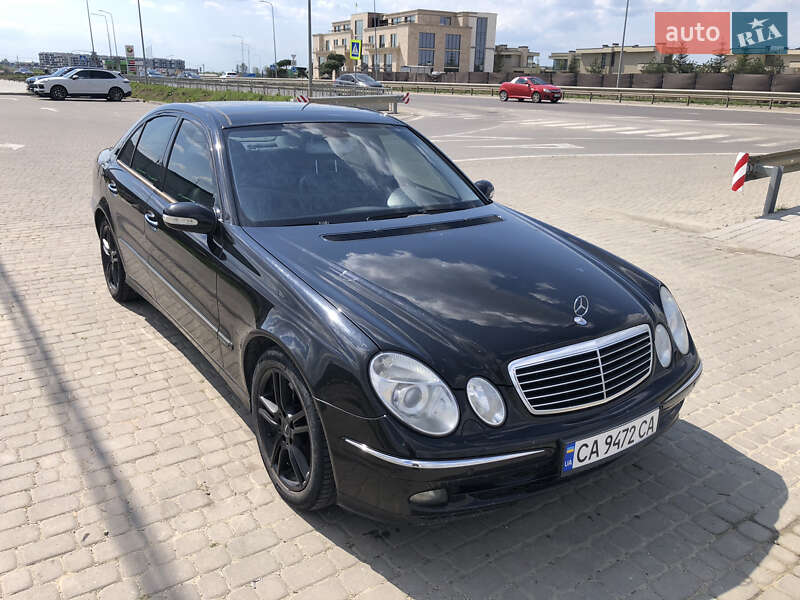 Седан Mercedes-Benz E-Class 2005 в Львові