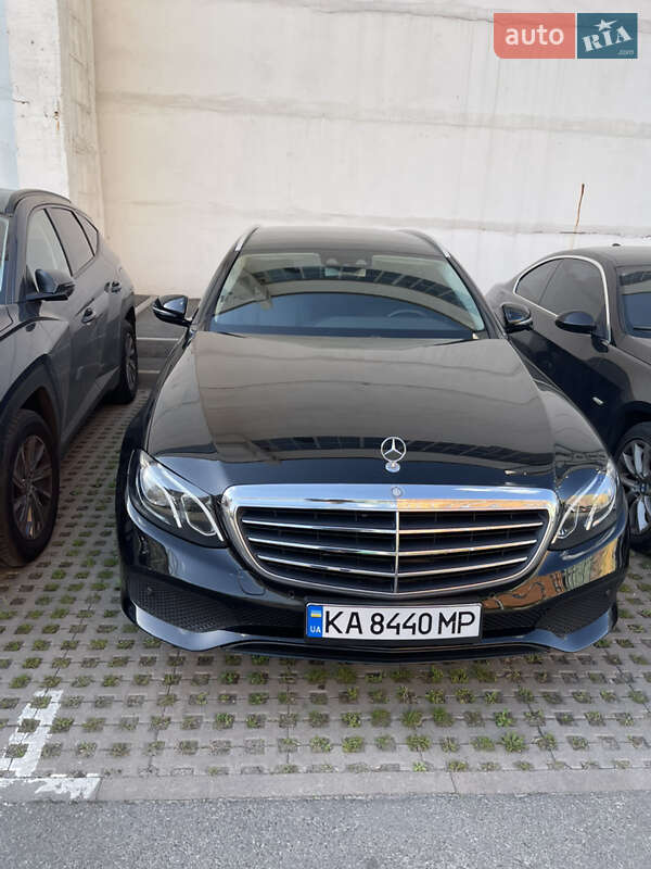 Универсал Mercedes-Benz E-Class 2016 в Киеве