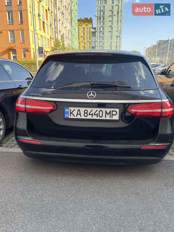 Универсал Mercedes-Benz E-Class 2016 в Киеве