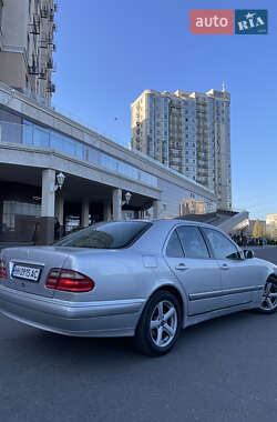 Седан Mercedes-Benz E-Class 1999 в 