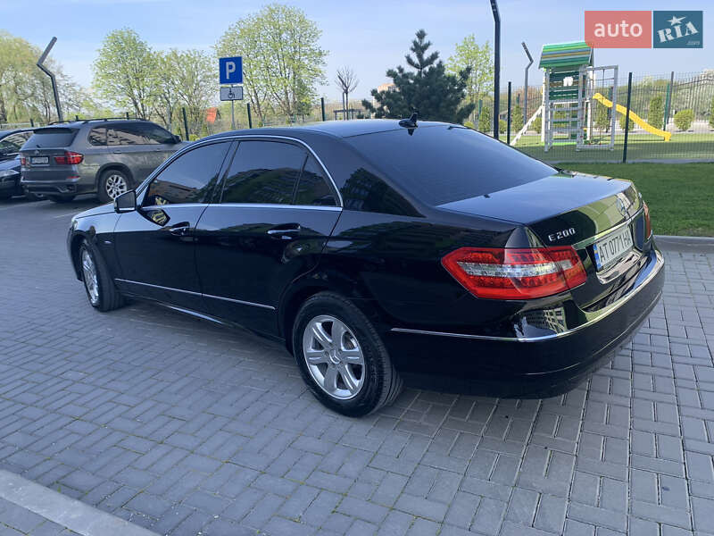 Седан Mercedes-Benz E-Class 2010 в Ивано-Франковске фото 2 Седан Mercedes-Benz E-Class 2010 в Ивано-Франковске